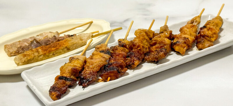 世代を問わず好まれる甘めのタレ！家族で味わう焼鳥『キッチンカー稚鳥